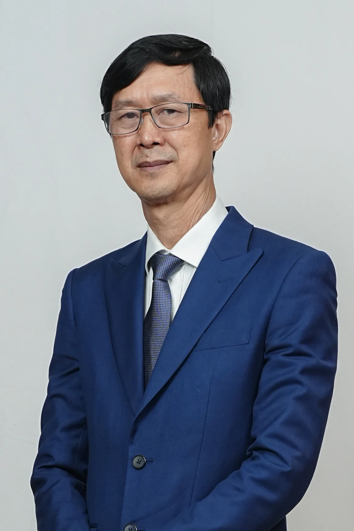 Mr Lim Kwee Syen